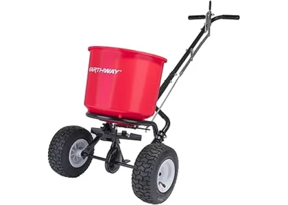 Top 7 Fertilizer Spreaders for Homeowners